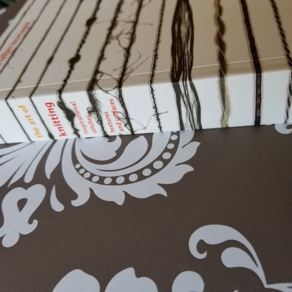 NWT The Art of Knitting Book - Picture 5 of 10